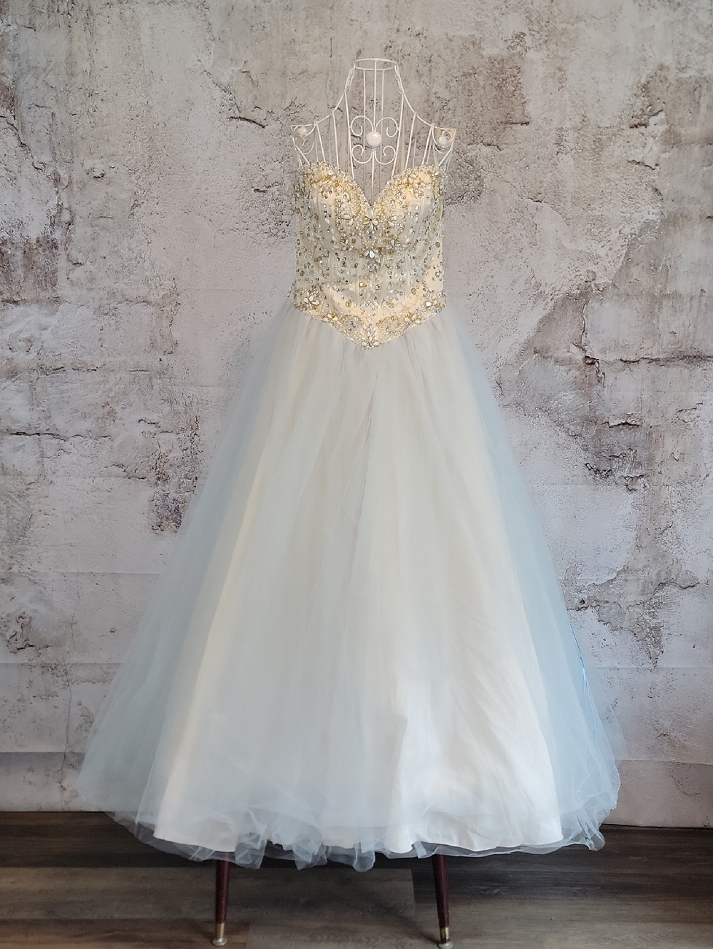 Mori Lee By Madeline Gardner Ivory Tulle Ball Gown Wedding Dress Womens Size 12